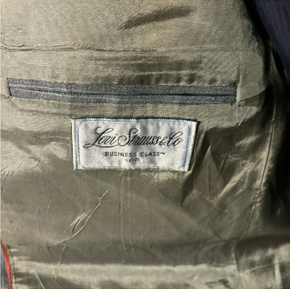 LEVI STRAUSS Business Class Grey Pinstripe Two Button Sport Coat Suits & Blazers